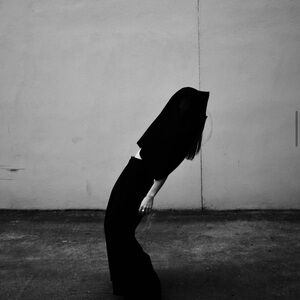 The cover shot is giving faux Zara; the closet’s giving a lot of great deals 😎